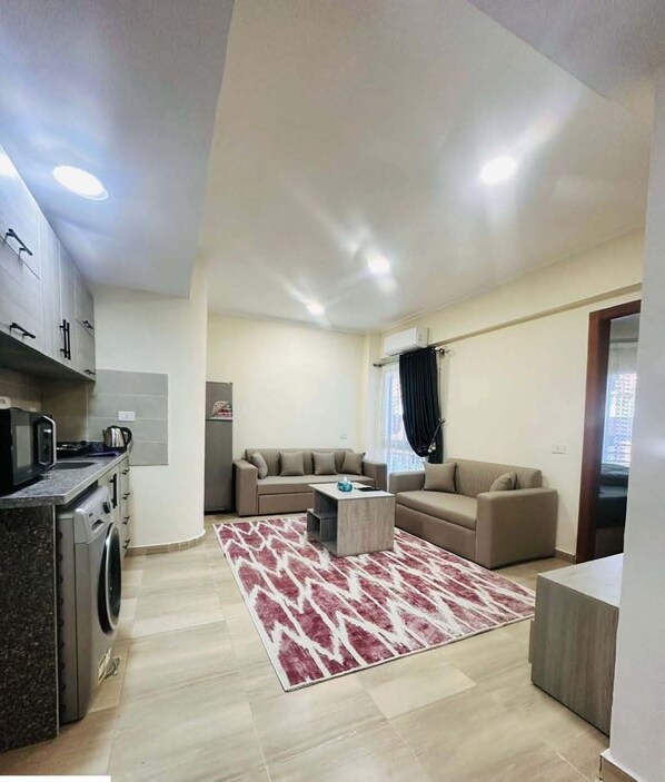 Chalet, 1 Bedroom, Accessible, Smoking | Living area