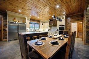 Dining - Neon Moon Lodge | Luxury Cabin w/ Heated Pool, Game Loft, King Suites & ATV Trail Access (Broken Bow)