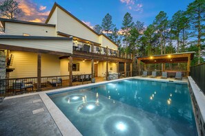 A heated pool - Neon Moon Lodge | Luxury Cabin w/ Heated Pool, Game Loft, King Suites & ATV Trail Access (Broken Bow)