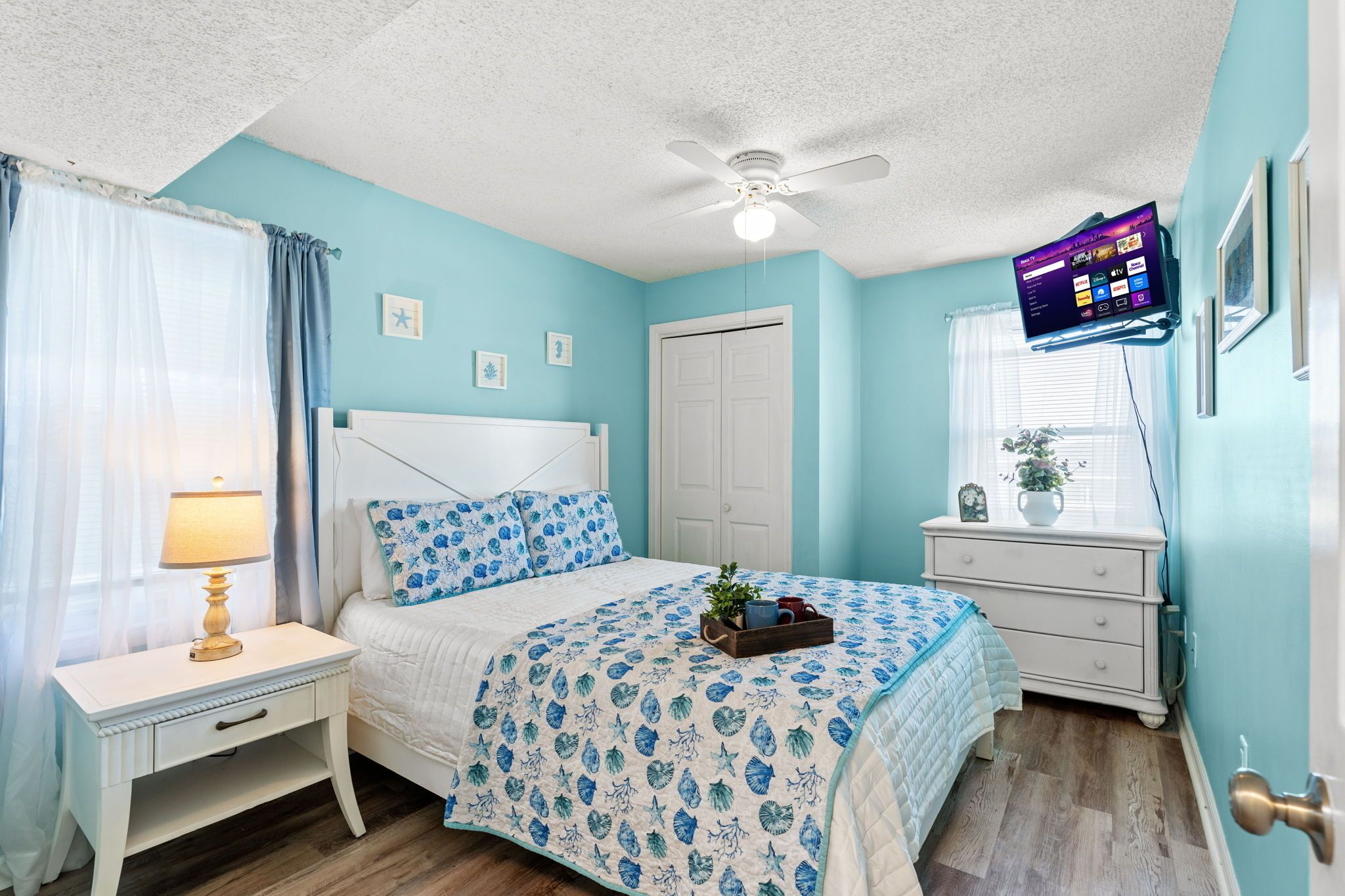 2 bedrooms, desk, free WiFi, bed sheets