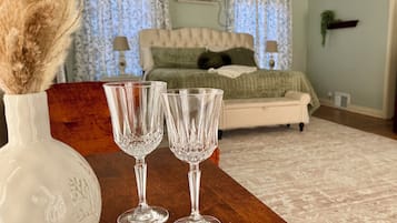 Fer et planche Ă repasser, Wi-Fi, draps fournis