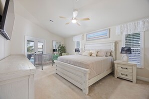 Bügeleisen/Bügelbrett, Reisekinderbett, kostenloses WLAN, Bettwäsche