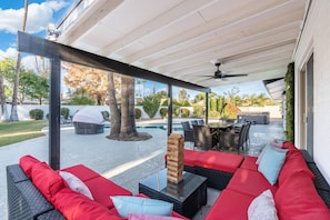 Outdoor dining - Saguaro Serenity | Stylish Home w Pool & Hot Tub (Scottsdale)