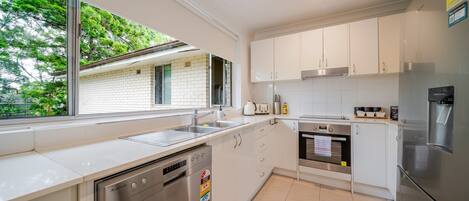 Fridge, microwave, oven, stovetop