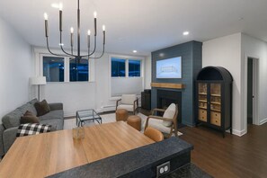 Interior - Long Trail 2 Bedroom with Stratton Mountain Views (Stratton)