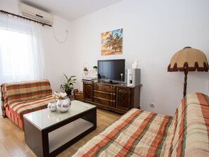 Living area - Fünf-Bett-Appartement by Interhome (Bar)