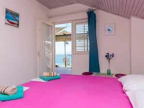 Internet - Gemütliche Wohnung mit Meerblick vom Balkon aus by Interhome (Utjeha)