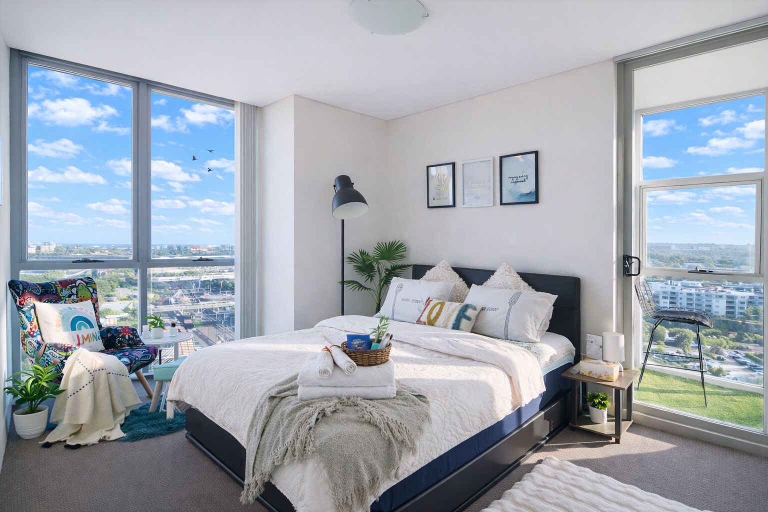 2 habitaciones, tabla de planchar con plancha, wifi y ropa de cama 