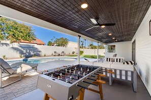 Terrace/patio - Cactus Blossom - Luxury Home with Private Pool, Games, + BBQ in Scottsdale (Scottsdale)