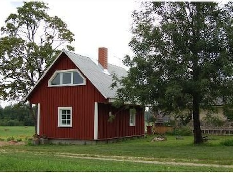 Exterior. mit eigenem Parkplatz by Interhome