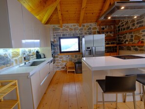 Fridge, microwave, oven, dishwasher - VIlla St. Mary by Interhome (Voskopojë)
