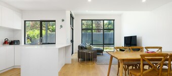 Stylish 3BR Home Near Woden, Hospital and Buzz Hub