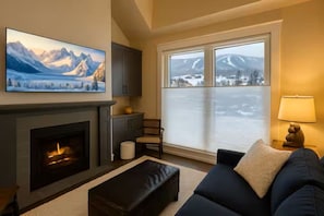 Fernseher, Kamin