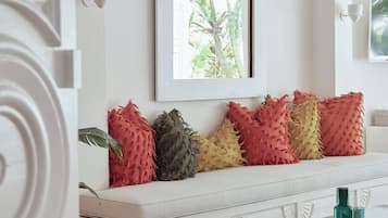 Studiosuite, Balkon, Gartenblick | Wohnbereich