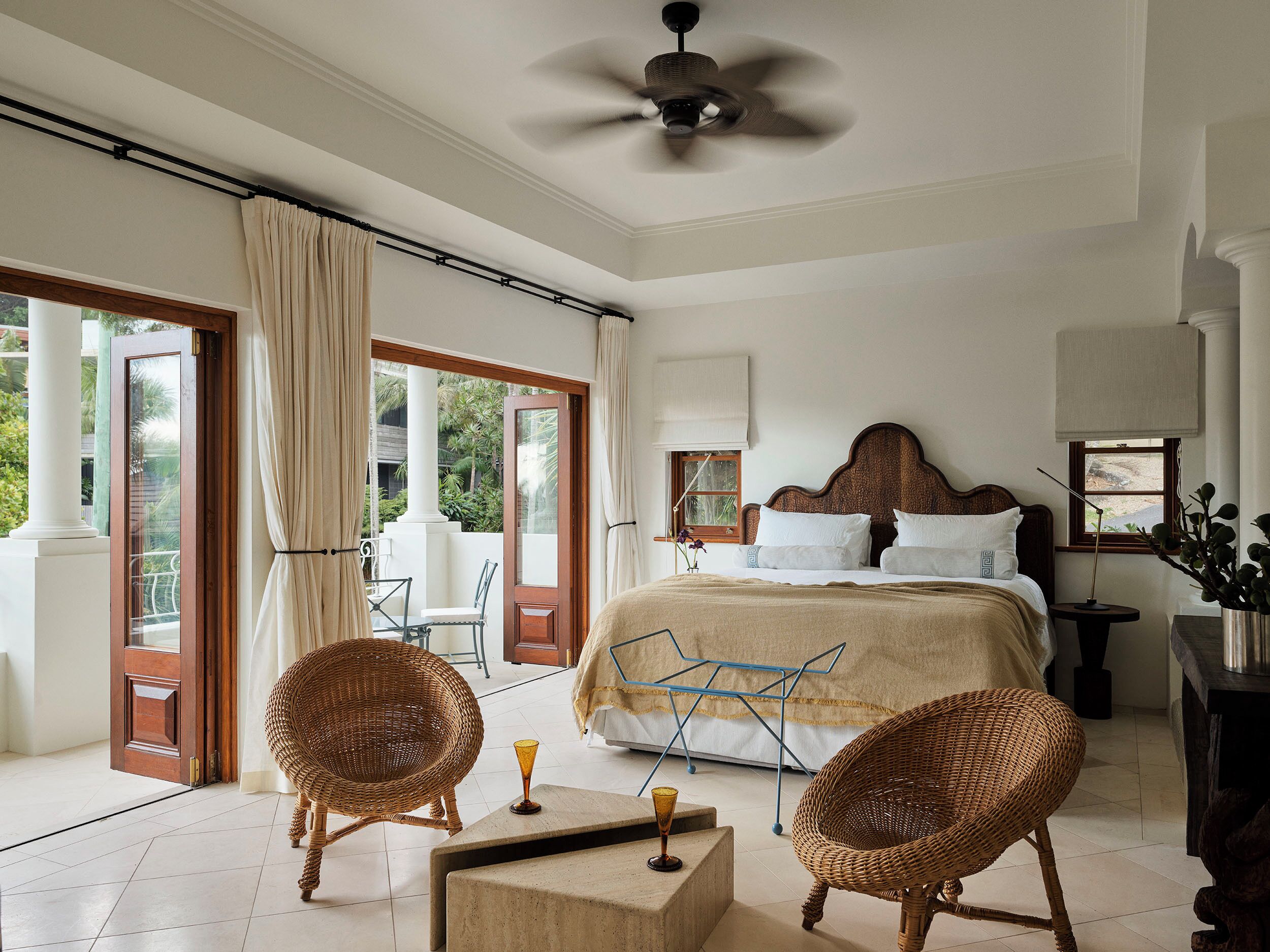 Iron/ironing board, free WiFi