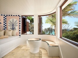 Ático, balcón, vistas al mar | Interior