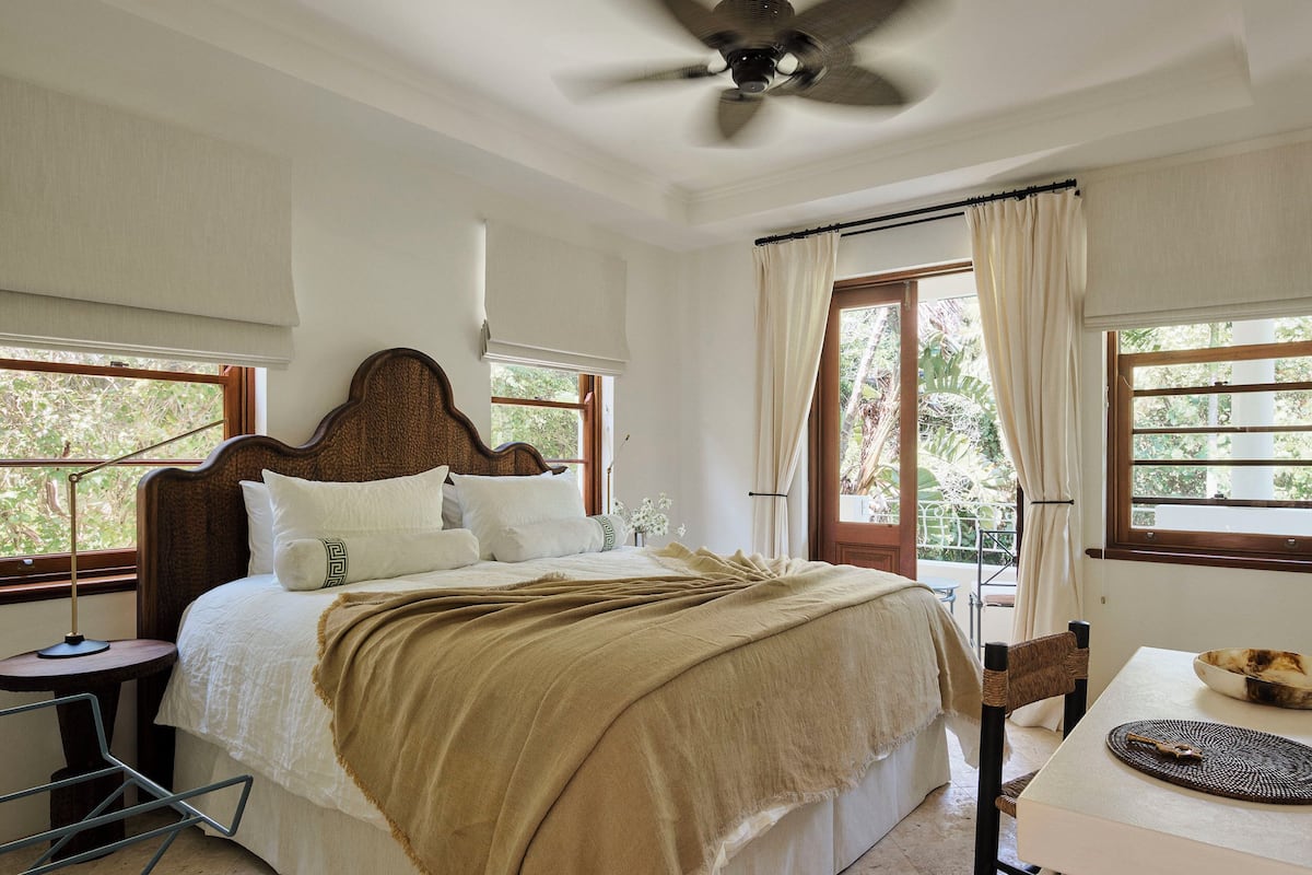 Iron/ironing board, free WiFi