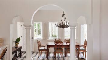 Apartment, Balcony, Ocean View | Dining