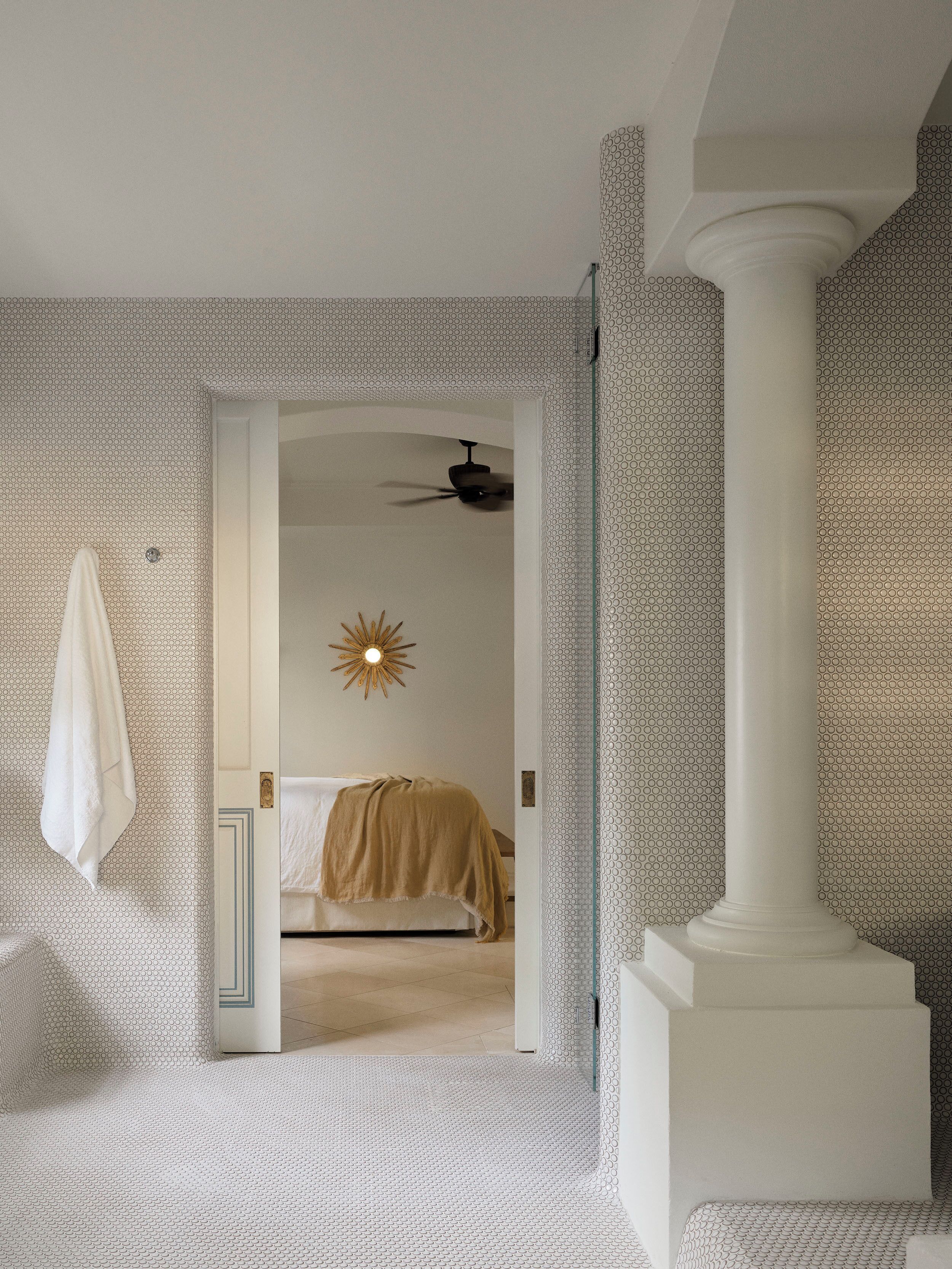 Iron/ironing board, free WiFi