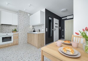 Fridge, oven, stovetop, dishwasher - Szczecin Bronowicka Cosy Studio 533 (Szczecin)