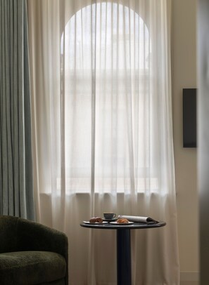 Iron/ironing board, free WiFi - Owston Hotel (Fremantle)