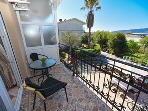 Outdoor dining - Studio für 3 Personen by Interhome (Tivat)