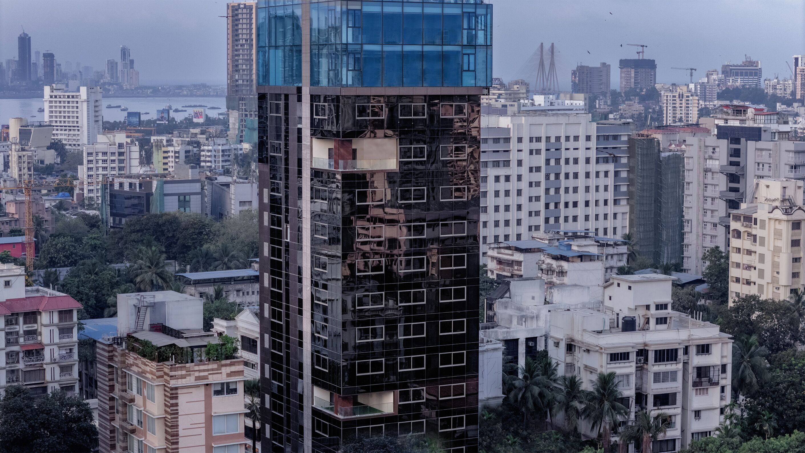 المنشأة من الخارج