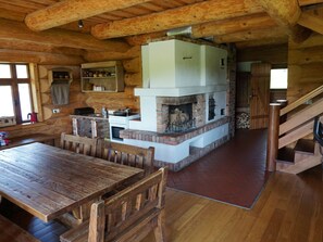 Dining - "Vucini" by Interhome (Artiemovka)