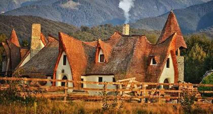 Casa Nicu - traditionelles Landhaus in Hirtendorf by Interhome