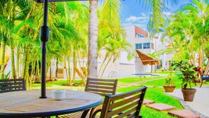 Outdoor dining - Villa mit Doppelverbindung und Pool für 19 Personen by Interhome (Playa del Carmen)