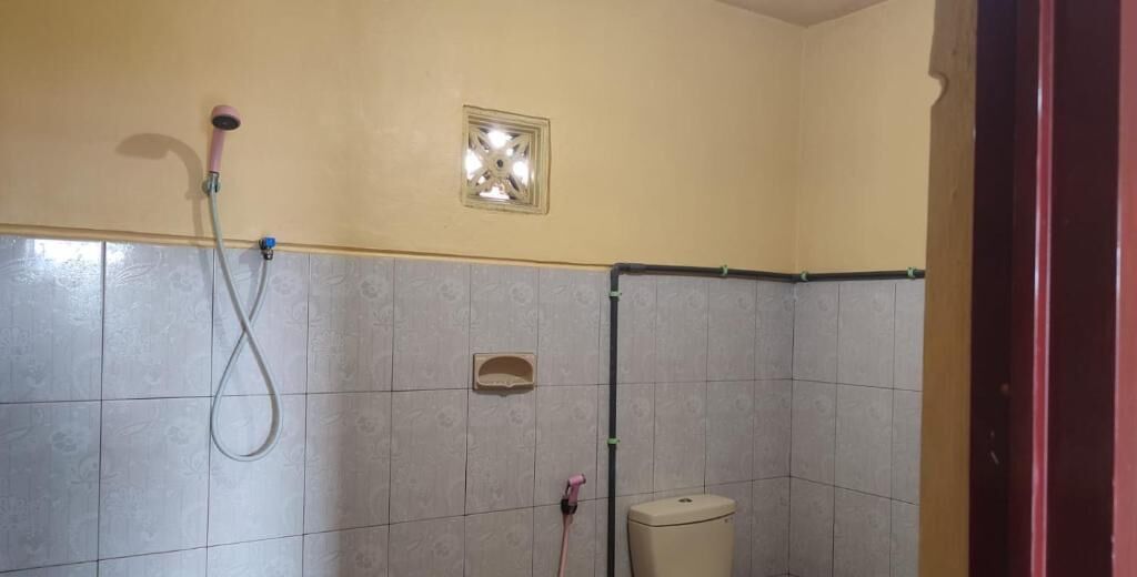 Doppia Deluxe | Bagno | Doccia, set di cortesia gratuito, asciugamani, carta igienica