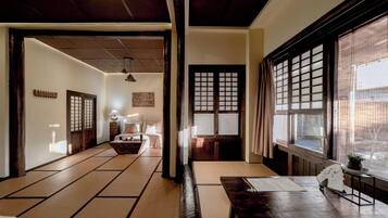 Senior Double Room, Courtyard View | Desk, laptop workspace, blackout drapes, free WiFi