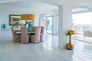 Dining - Villa Luce Di Mare, endless sea views (San Montano)