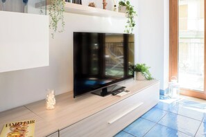Interior - Casa Surriento, Family Apartment with Shared Pool (Sorrento)