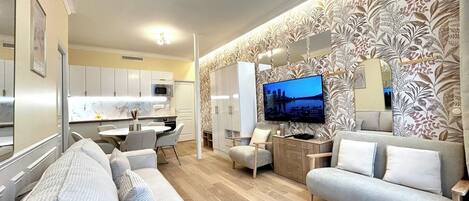 Smart TV, DVD player, stereo, offices