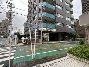 Exterior - Located in Bunkyo-ku, 30 mins from Shinjuku & 30 mins from Ueno, Rikugien Core of Tokyo, 30 mins from Shinjuku & Ueno, LARGE (文京区)