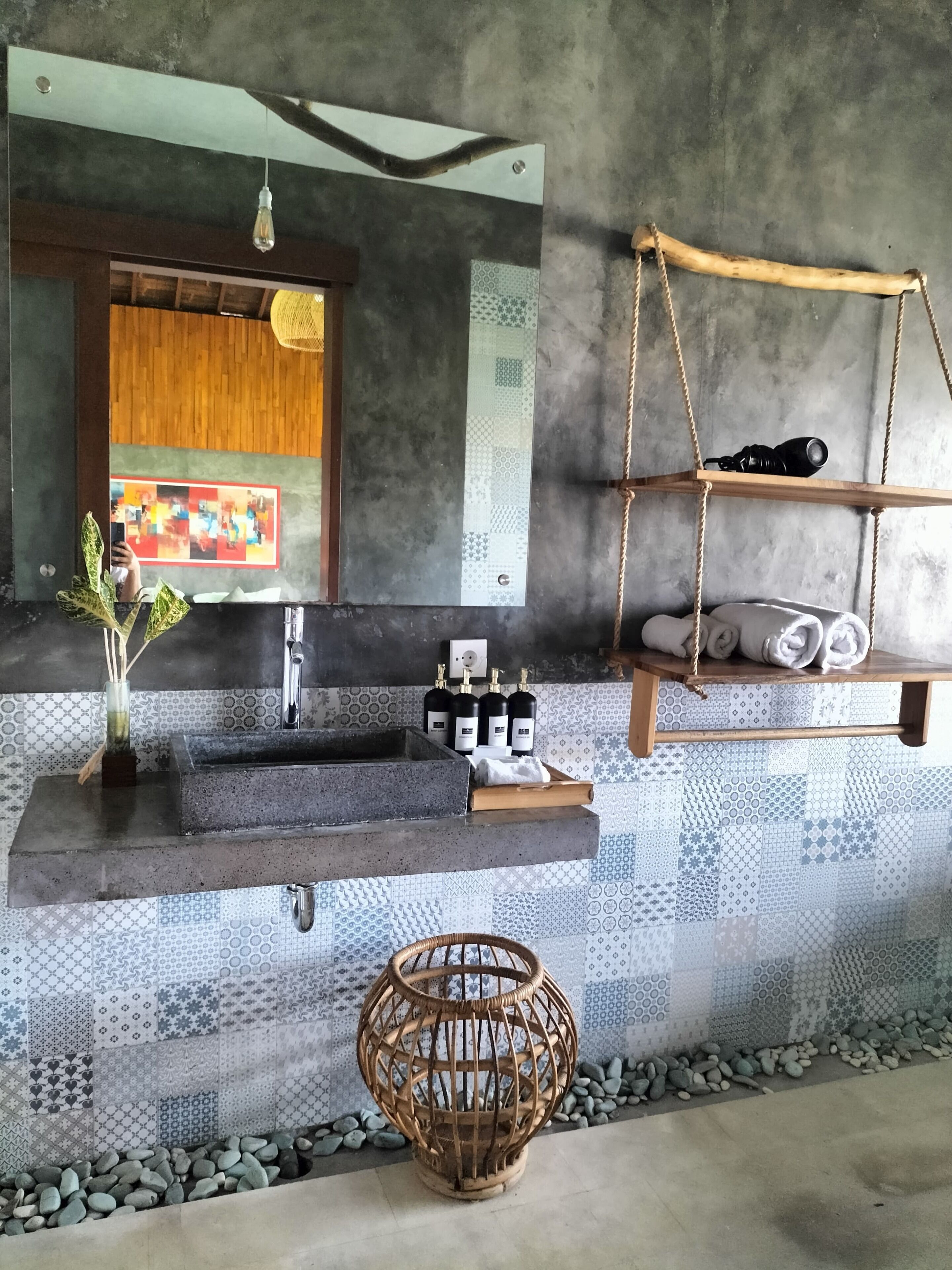 Luxury Bungalow, 1 King Bed, Garden View | Bathroom