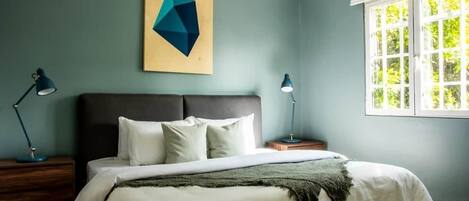 4 Schlafzimmer, Bügeleisen/Bügelbrett, Reisekinderbett, WLAN