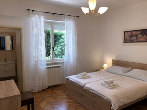 Internet - Erdgeschosswohnung mit Terrasse für sechs Person by Interhome (Rab/Kampor)