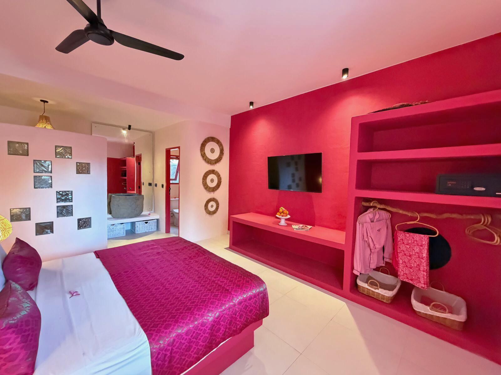 Habitación doble Deluxe, vista a la alberca | Ropa de cama de alta calidad y camas con efecto memoria 