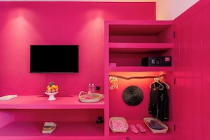 Wardrobe - PinkGlamour Gili Air – for Cool Adults Only (Gili Air)