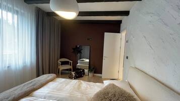 1 camera, ferro/asse da stiro, Wi-Fi, lenzuola