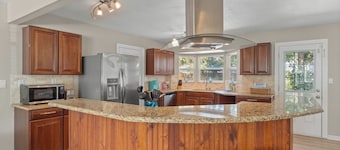 Near Beach • Private Pool • Fenced Yard • Stepfree
