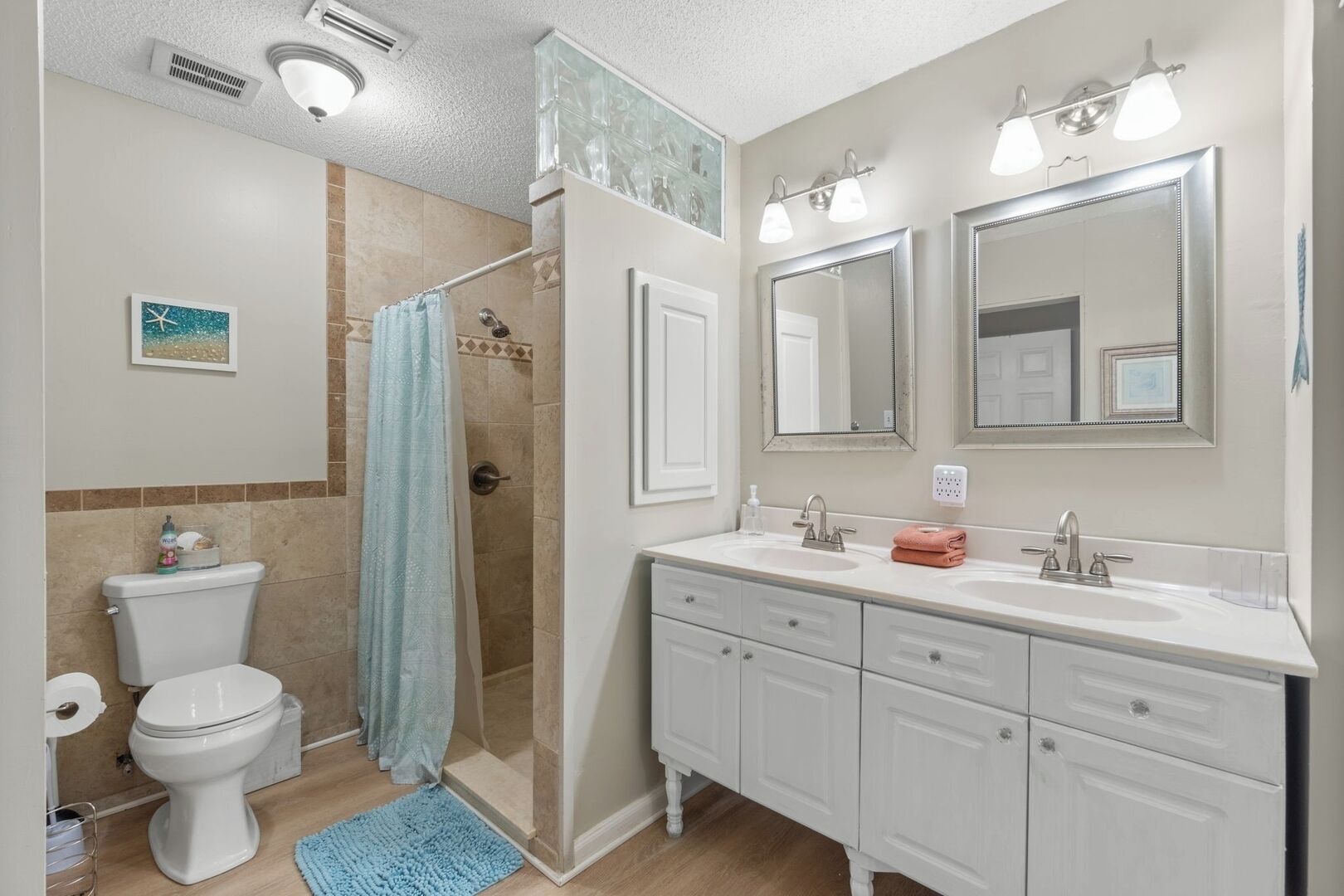 Hair dryer, towels