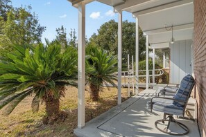 Terrace/patio - Near Beach • Private Pool • Fenced Yard • Stepfree (Fort Walton Beach)