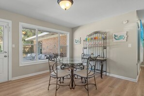 Dining - Near Beach • Private Pool • Fenced Yard • Stepfree (Fort Walton Beach)