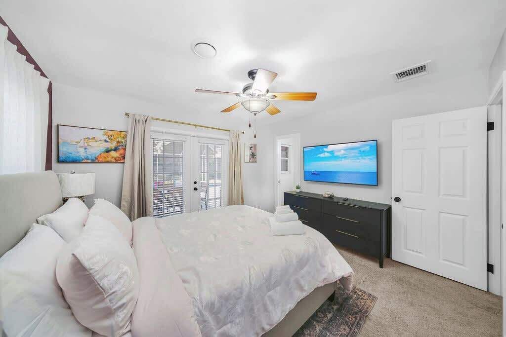 4 bedrooms, iron/ironing board, travel crib, WiFi