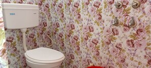 Dusch, bidé och handdukar