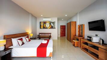 Deluxe Apartment, Pool View | Free WiFi