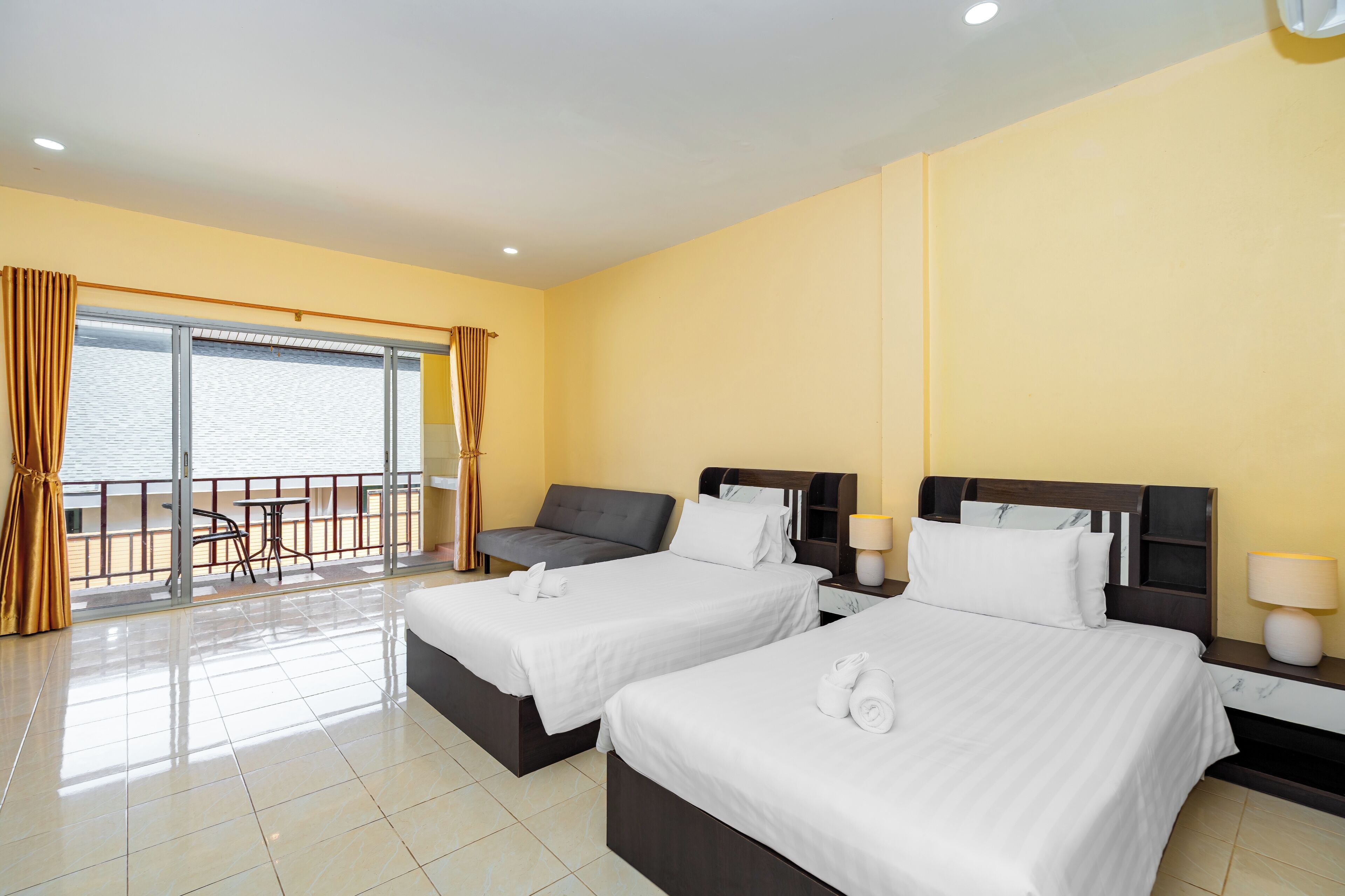 Deluxe Double or Twin Room, Balcony | Free WiFi